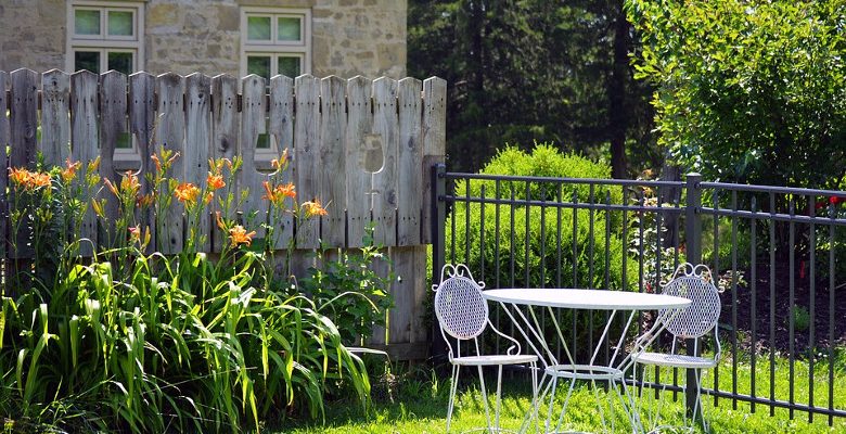 Aménager un jardin avec des plantes faciles d’entretien