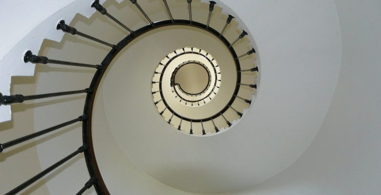Comment choisir le diamètre d’un escalier hélicoïdal ?